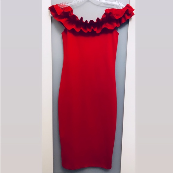 Zara Dresses & Skirts - Zara Off the Shoulder Red Dress💃🏻